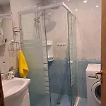 Sapphire Apartment *